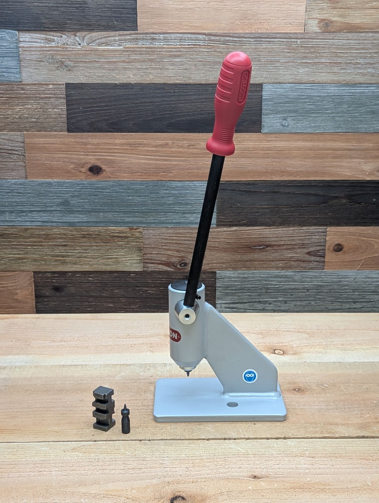 Oregon® Bench Chain Breaker