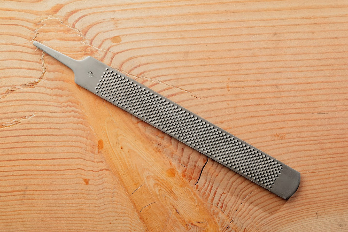 Axe Handle Shaping Rasp for Precise Woodworking
