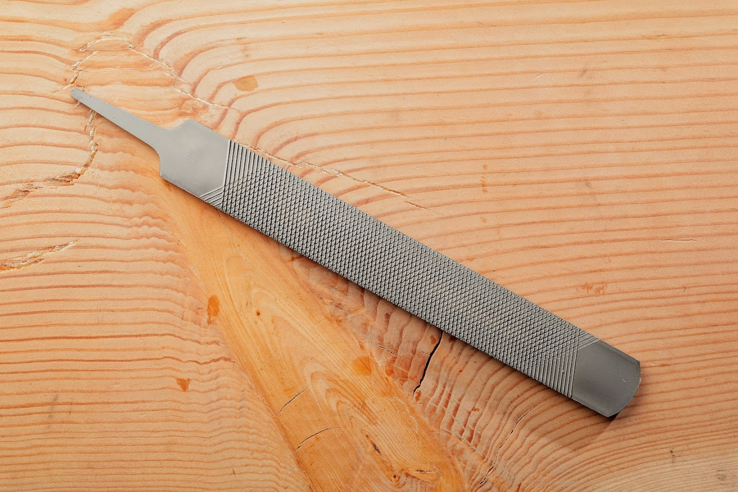 Axe Handle Shaping Rasp for Precise Woodworking