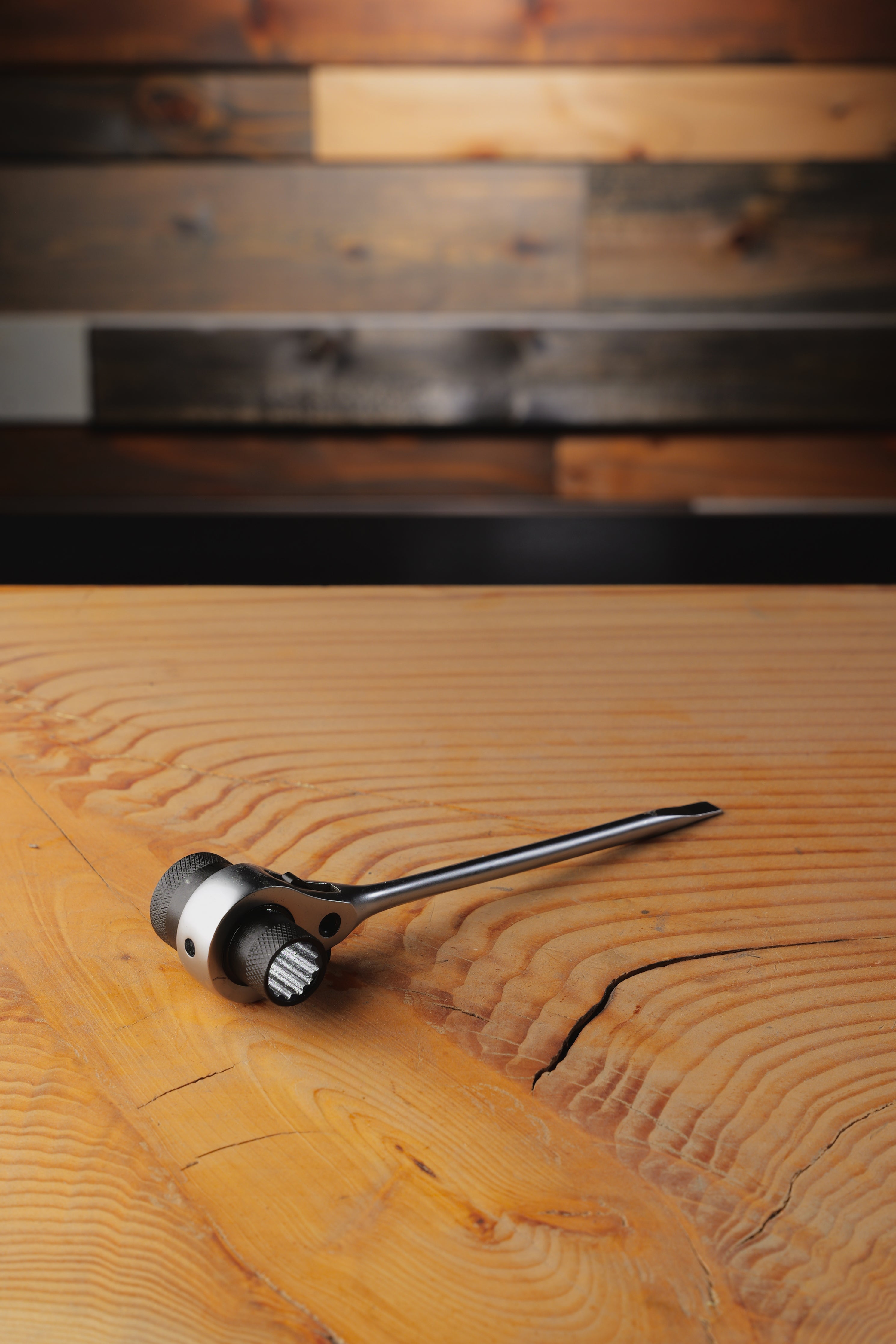 RatchetScrench™ Chainsaw Tool
